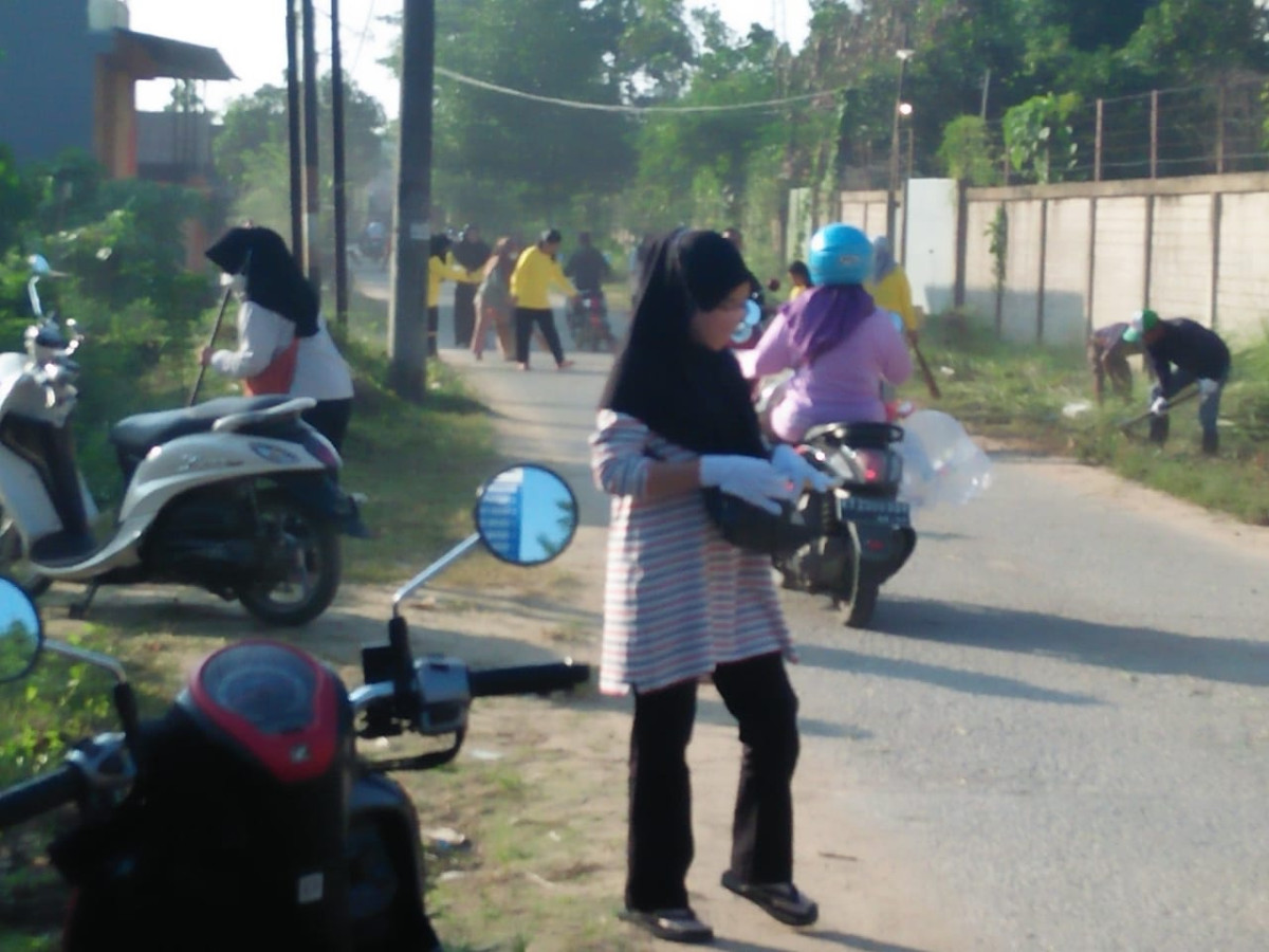 Kerja bakti massal di RT.07 jln M.saleh arsyad