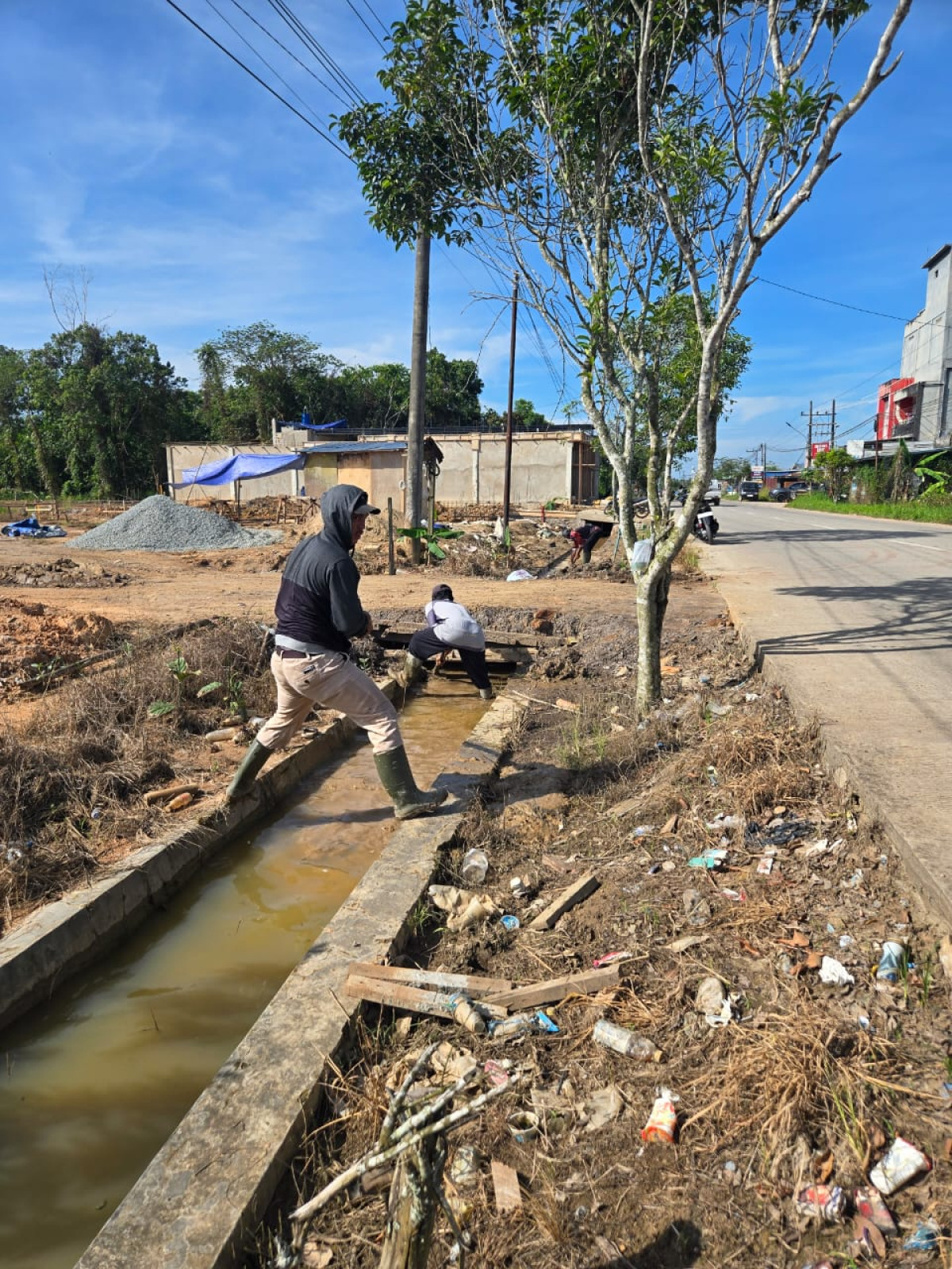 Gotong royong rutin