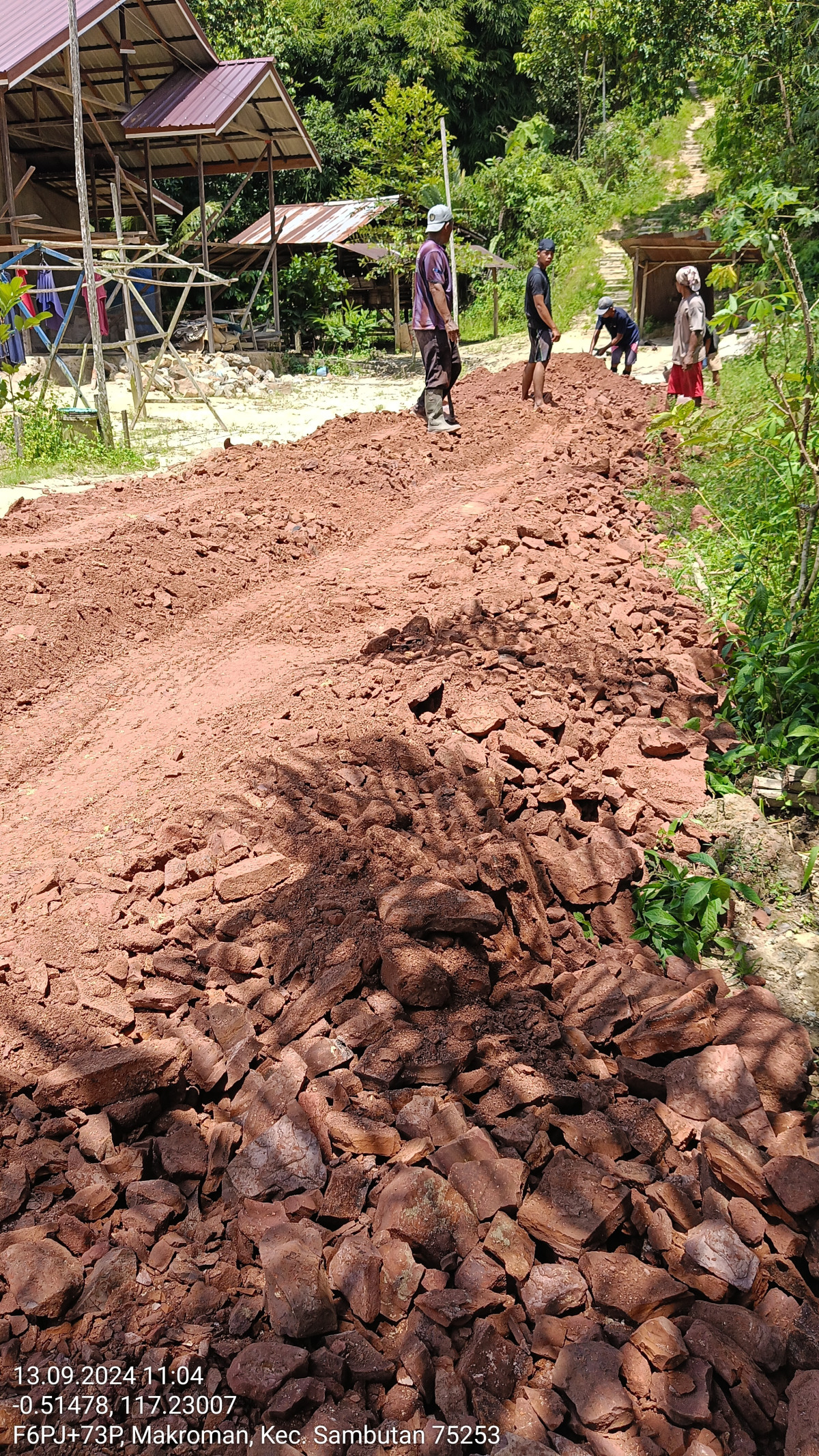 penimbunan jalan