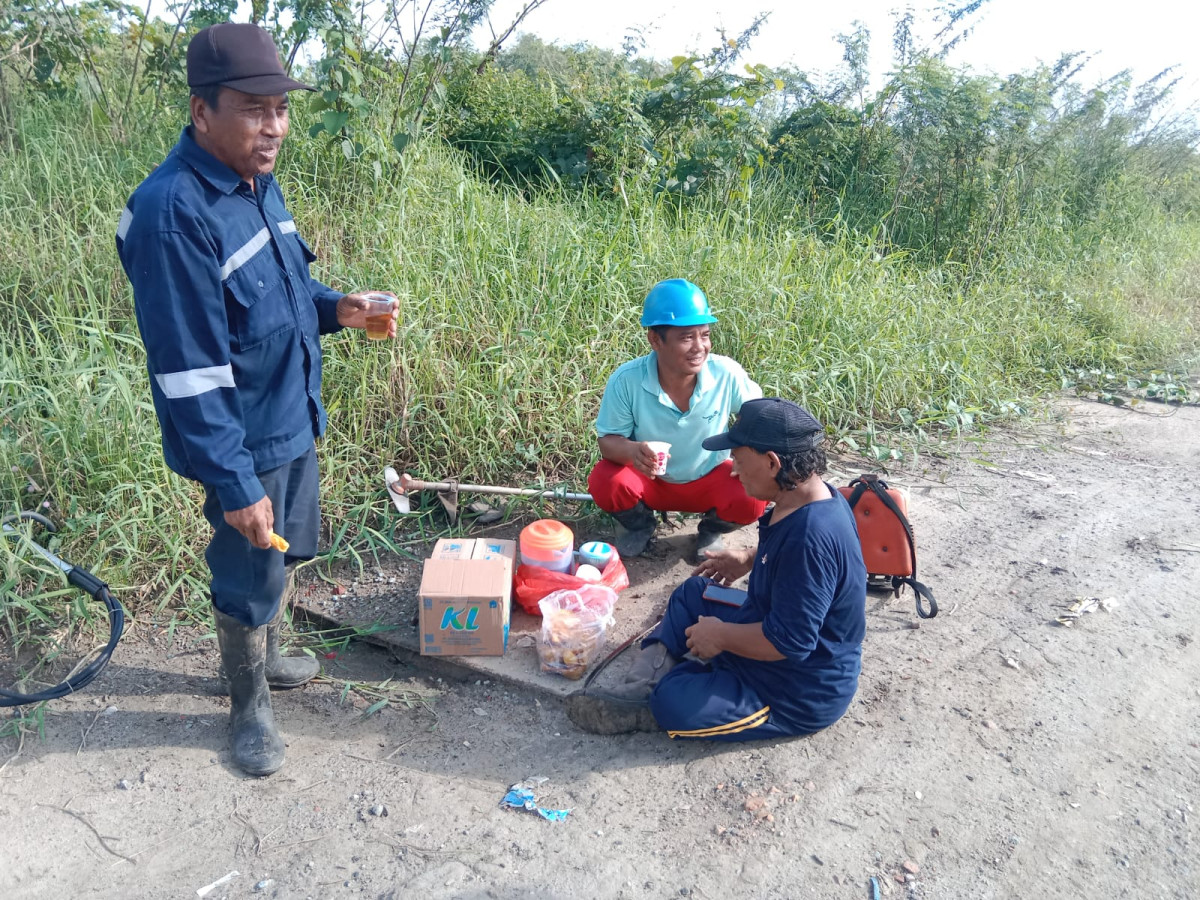 gotong royong rt 05