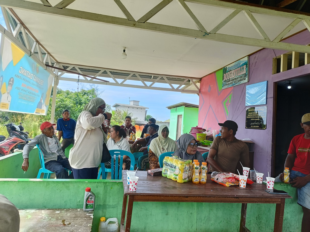 Gotong royong rutin warga RT 08 perum korpri pelita 8 Pulau Atas