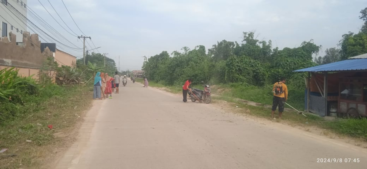 GOTONG ROYONG JALAN OLAH BEBAYA RT 09