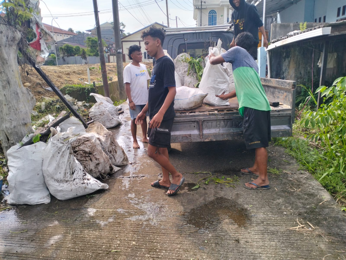 kerja bakti