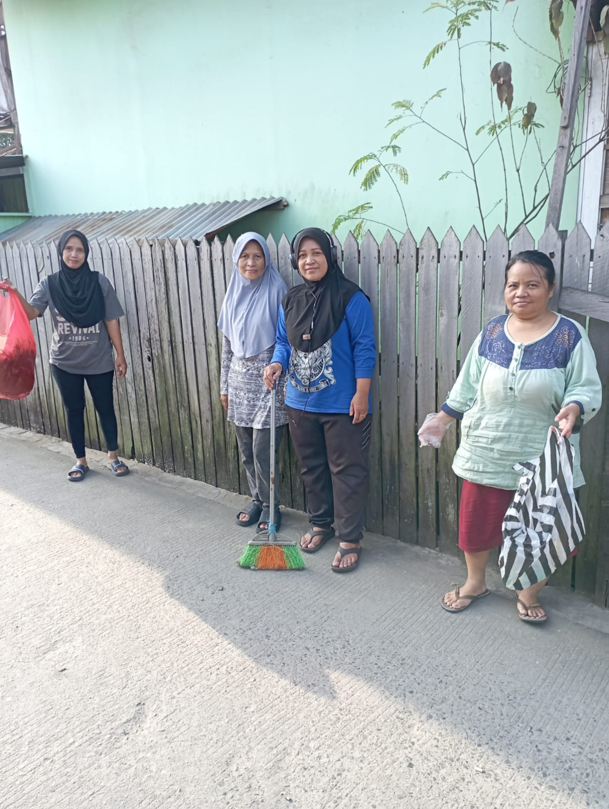 KERJA BAKTI