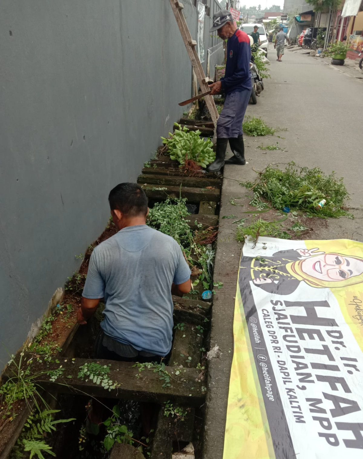 KERJA BAKTI