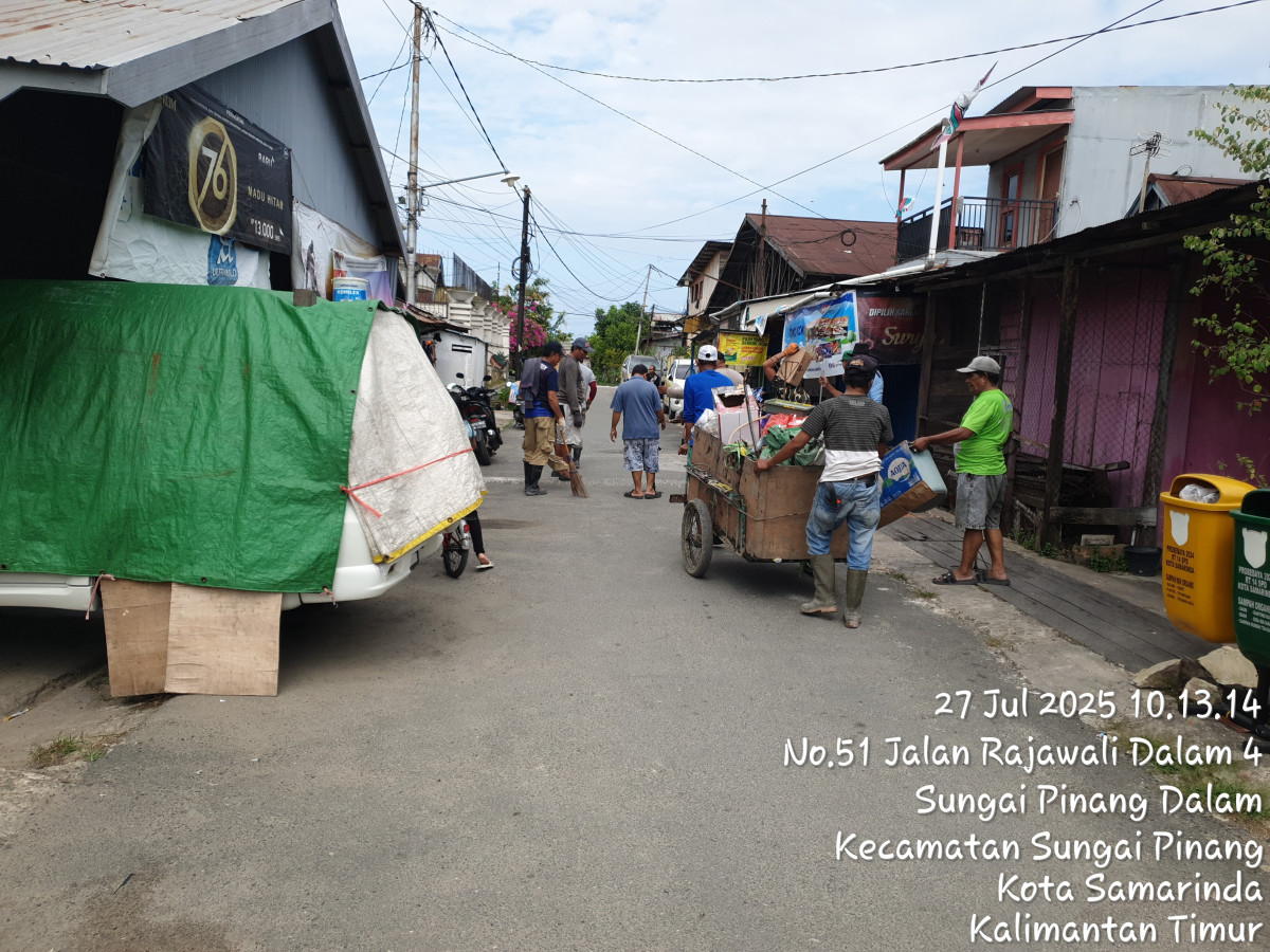 KERJA BAKTI