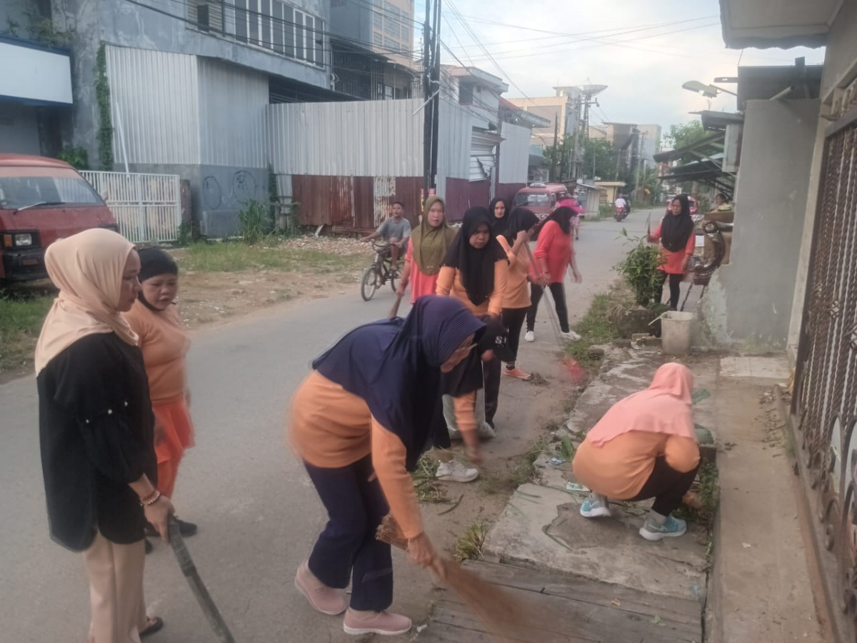 KERJA BAKTI