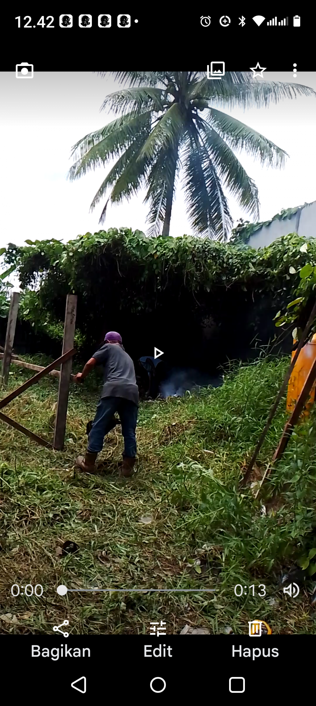 KERJA BAKTI