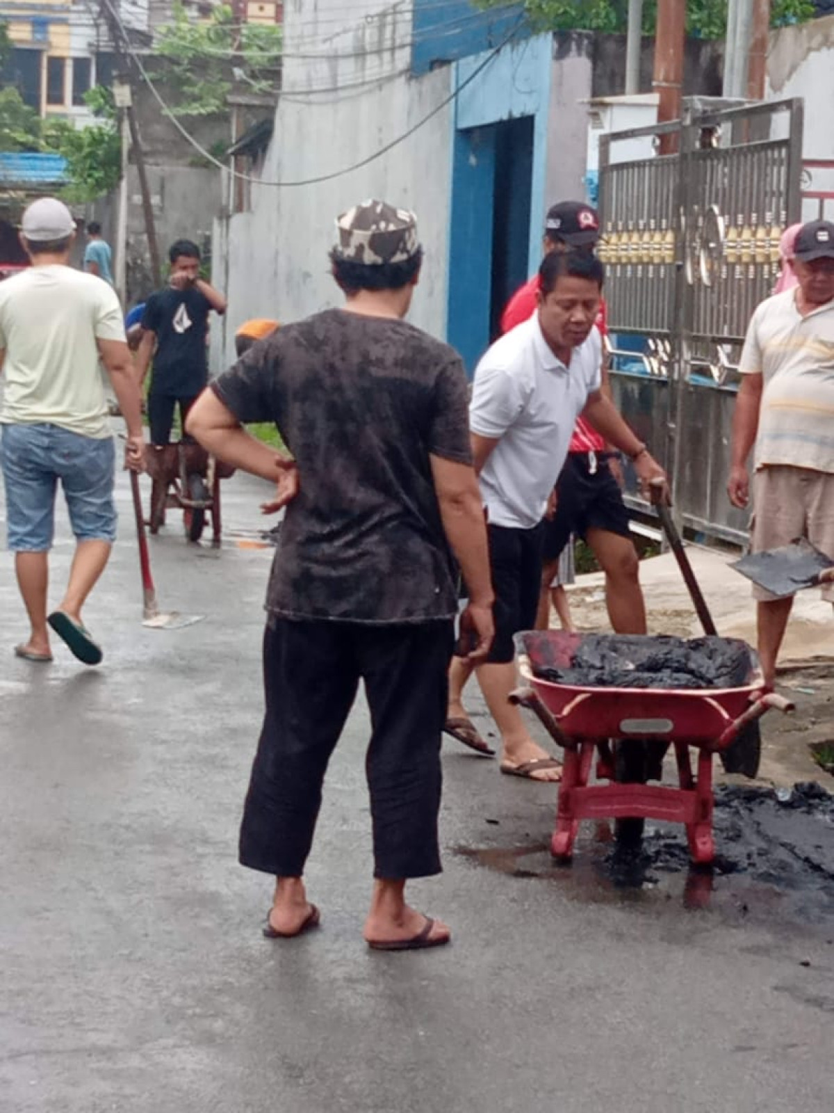 KERJA BAKTI