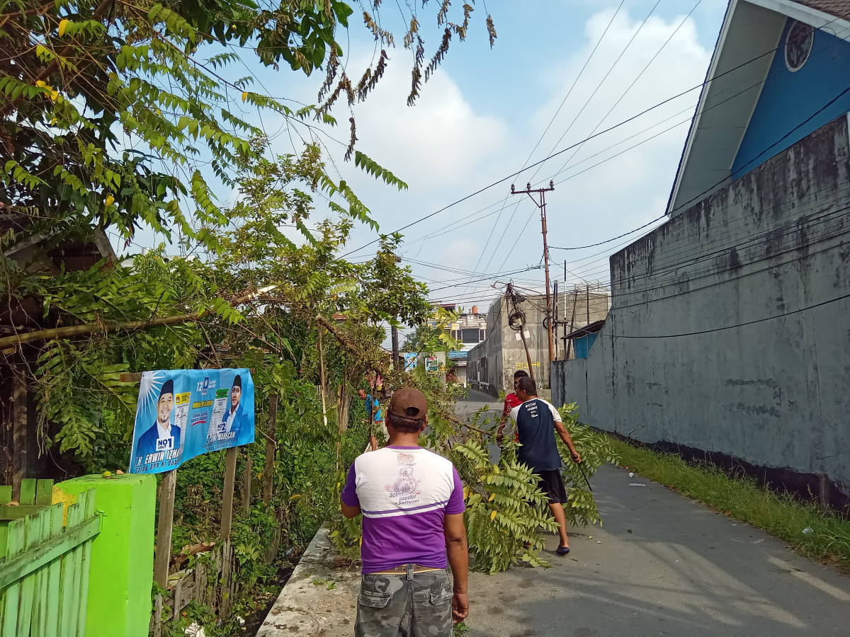 Kerja bakti Gotong Royong