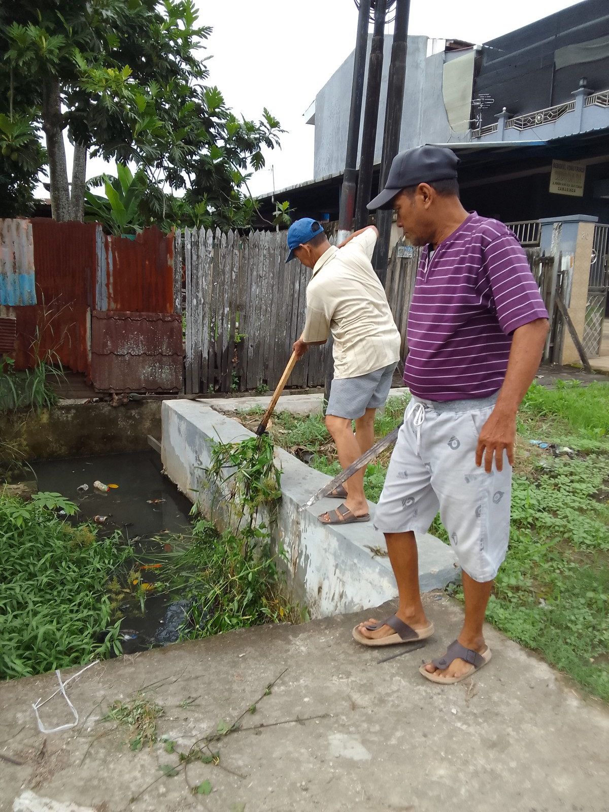 Kerja bakti 1