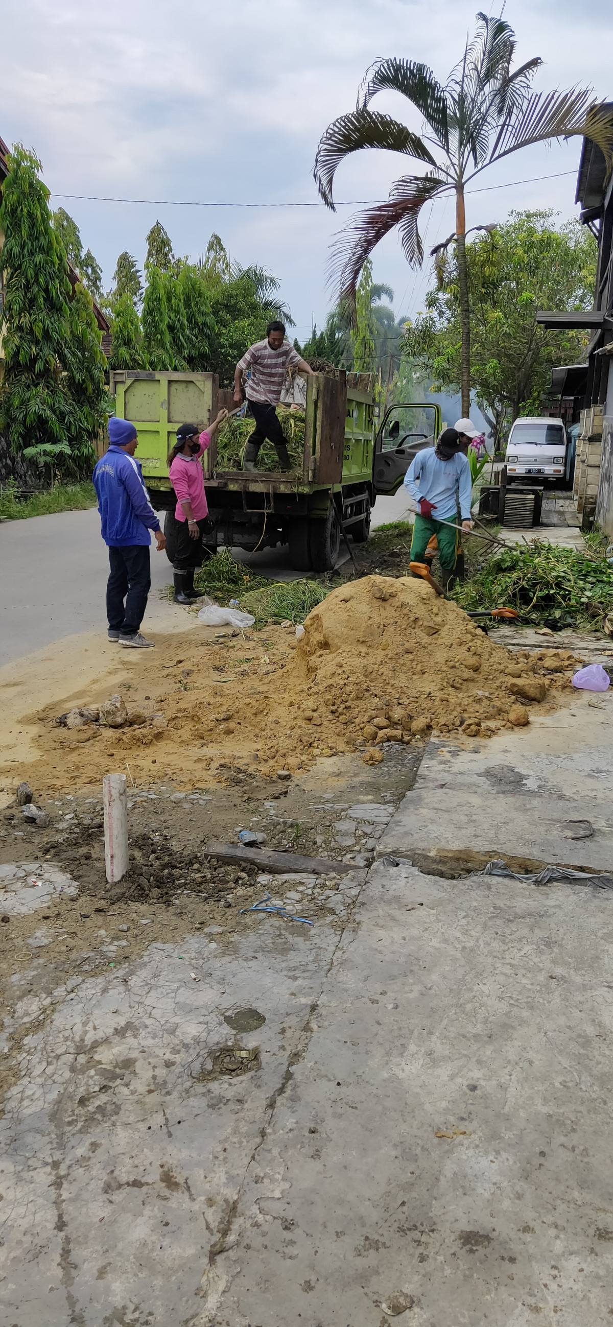 Kerja bakti ke 1