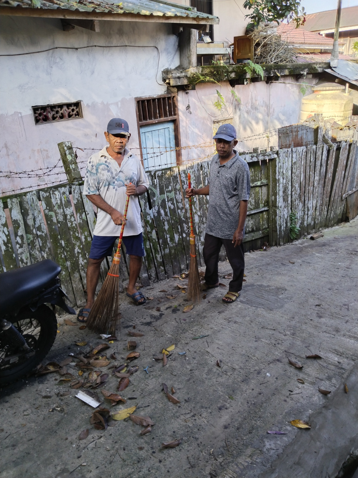 Bersihkan drainase