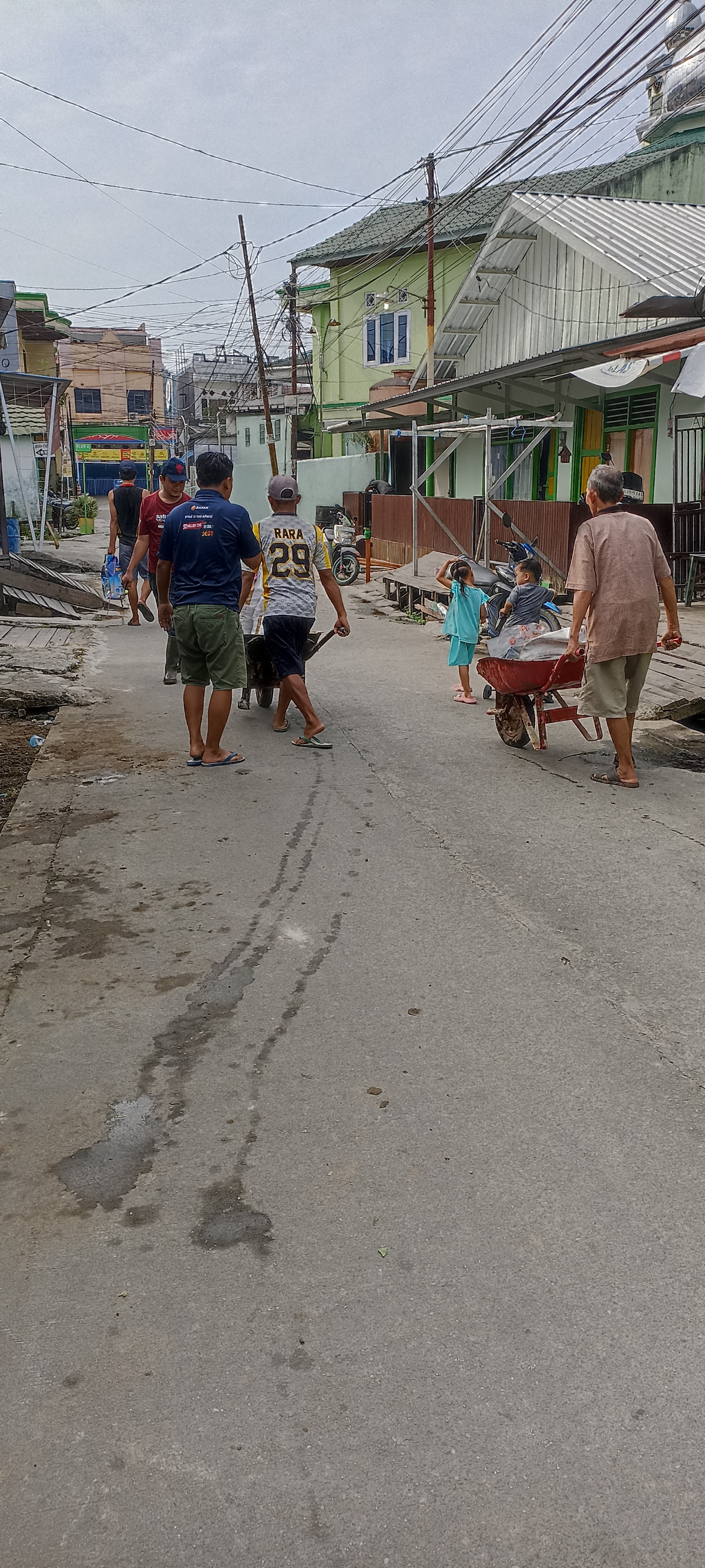 Kegiatan Kerja Bakti Bulanan RT 49