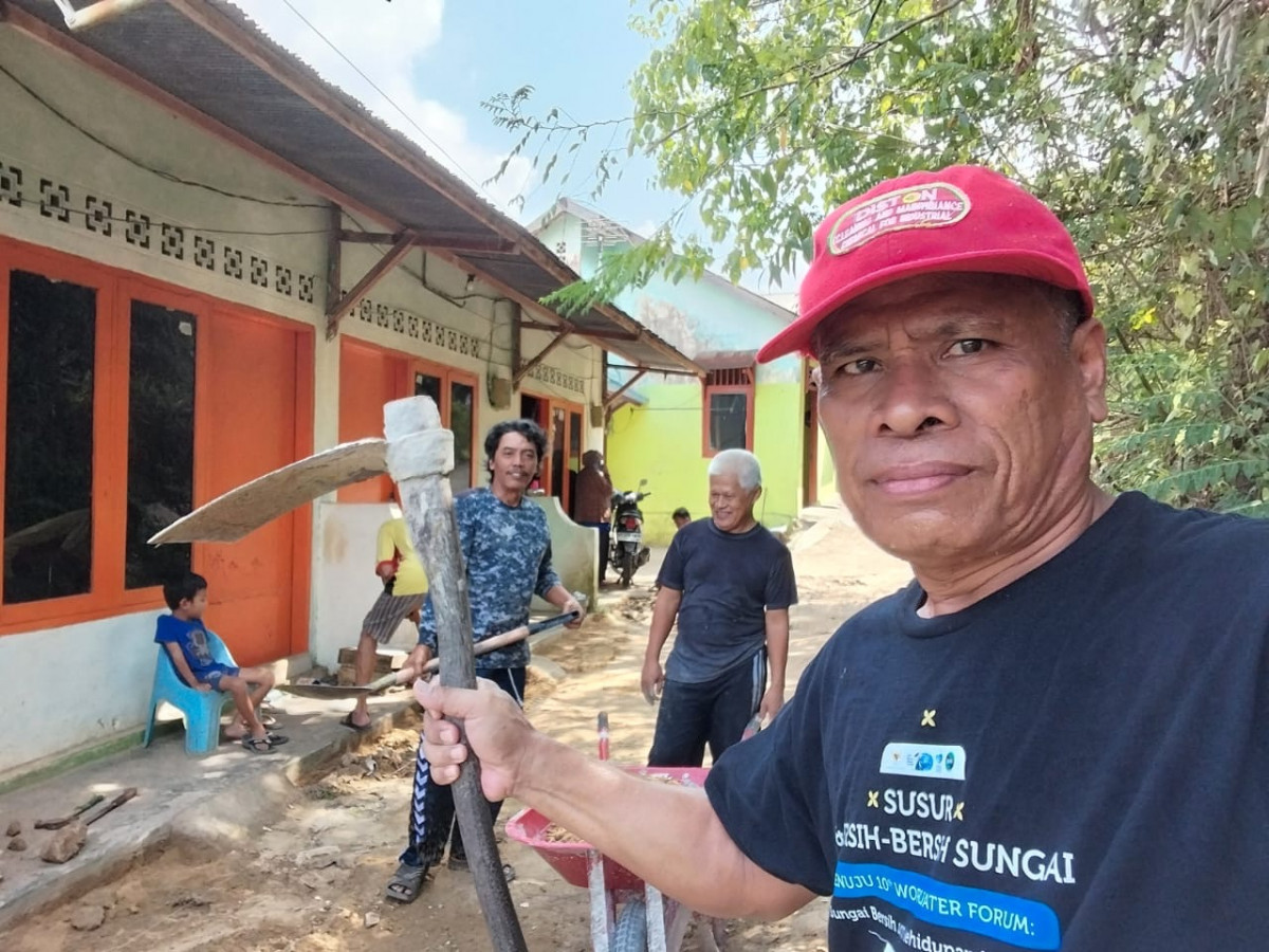 Kerja bakti jl proklamasi 1