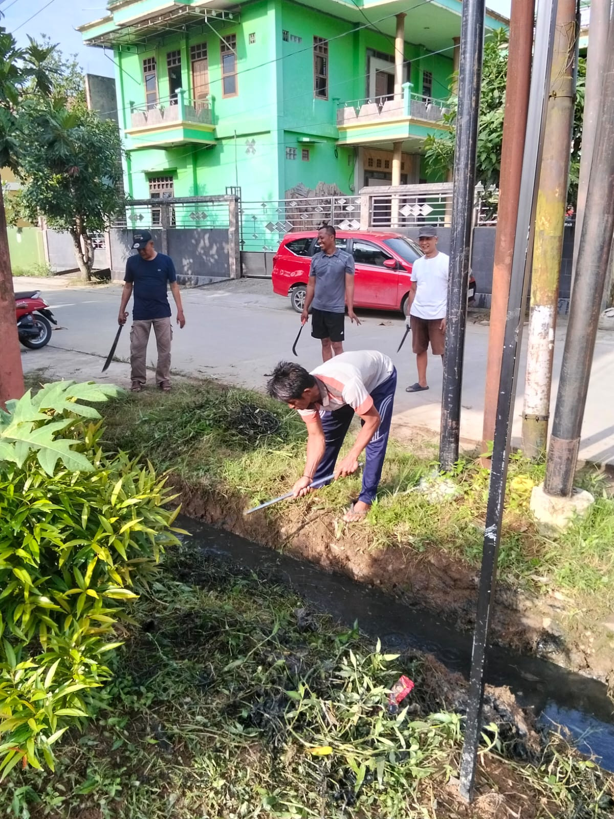 KERJA BAKTI