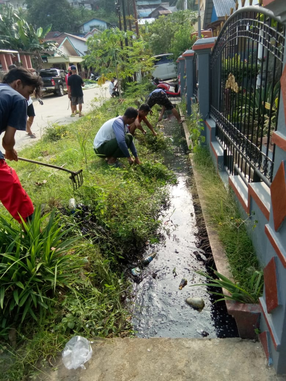 KERJA BAKTI