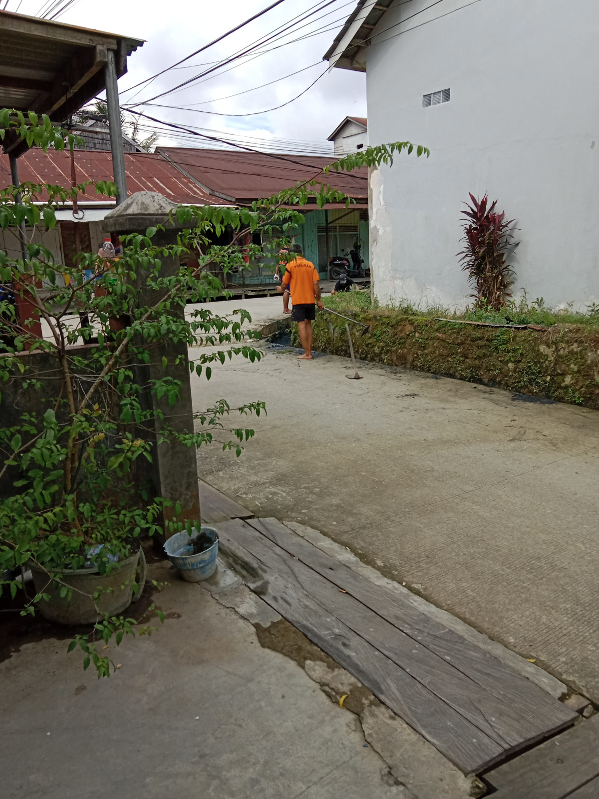 Pembersihan paket blok D, E, E3