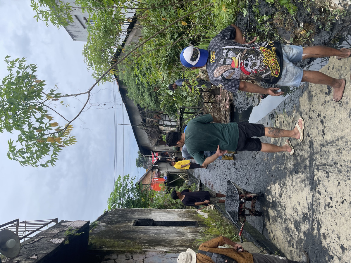 Kerja bakti RT 63
