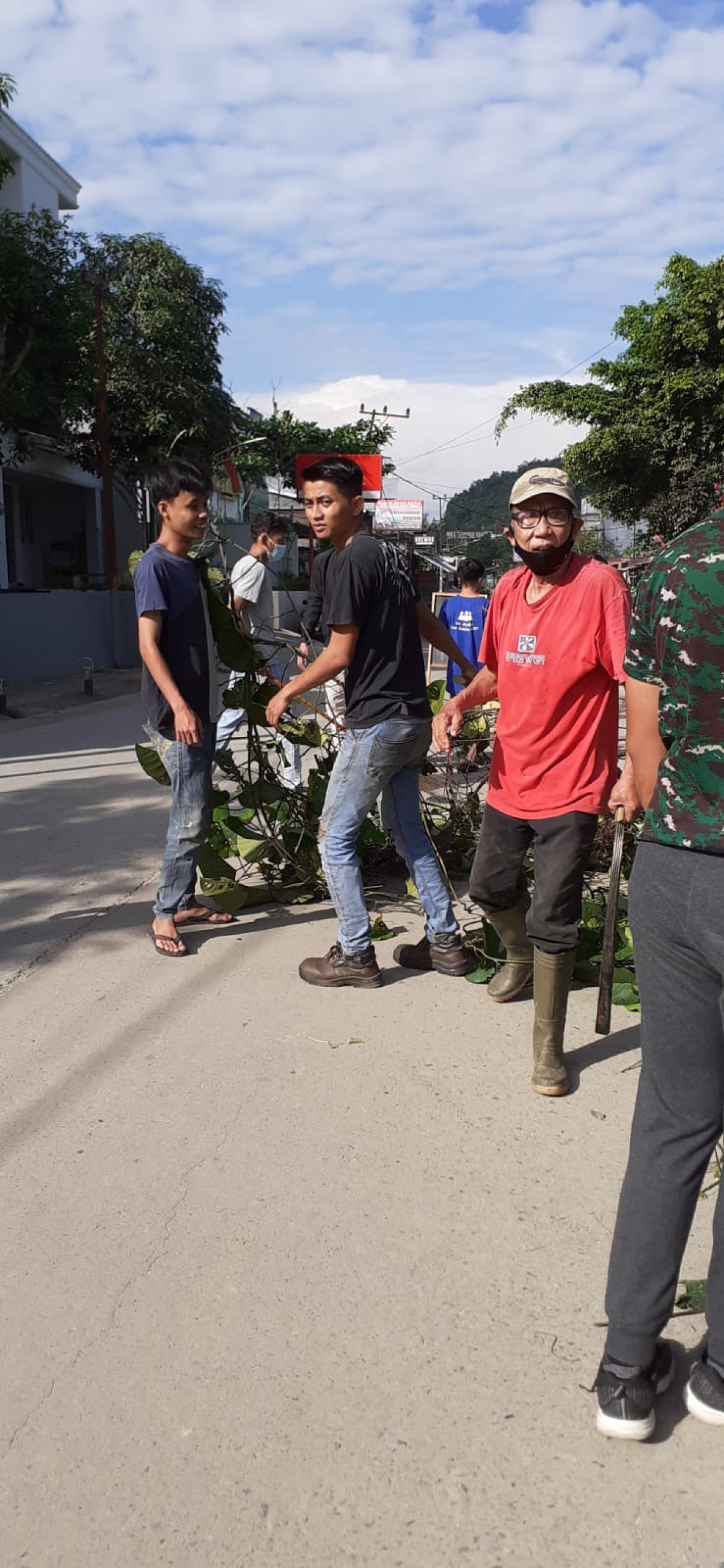 Jalan damanhuri