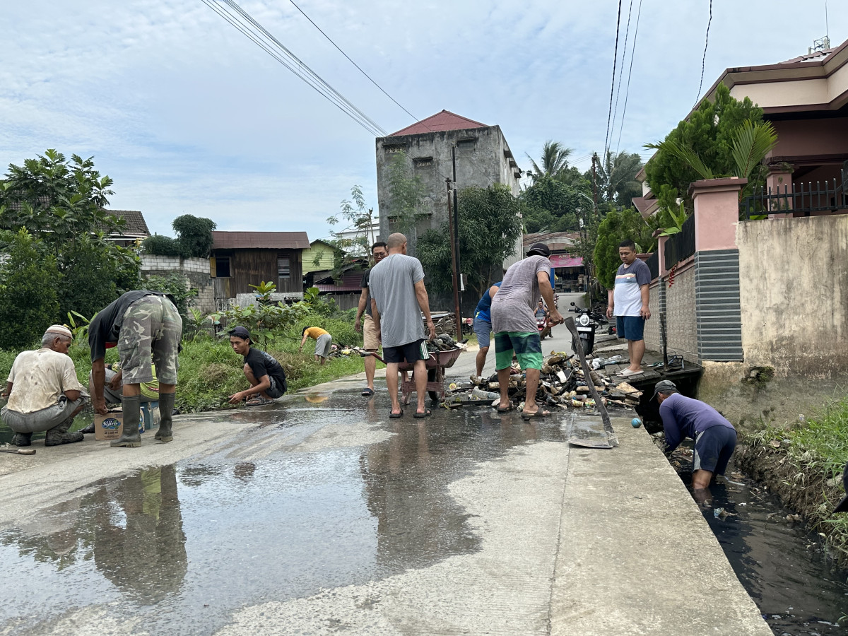Kerja bakti bersama