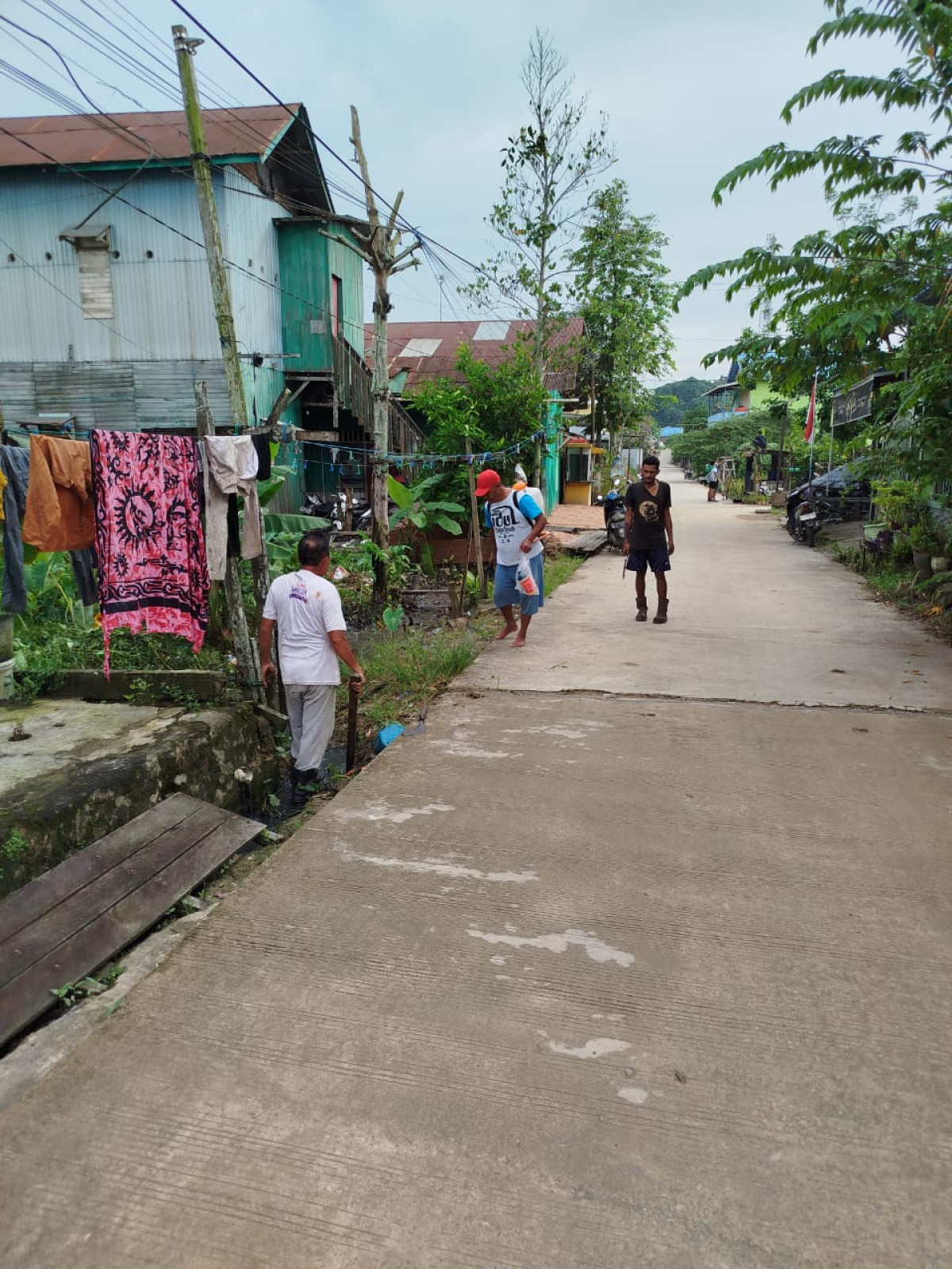 Kerja bakti di gang 9