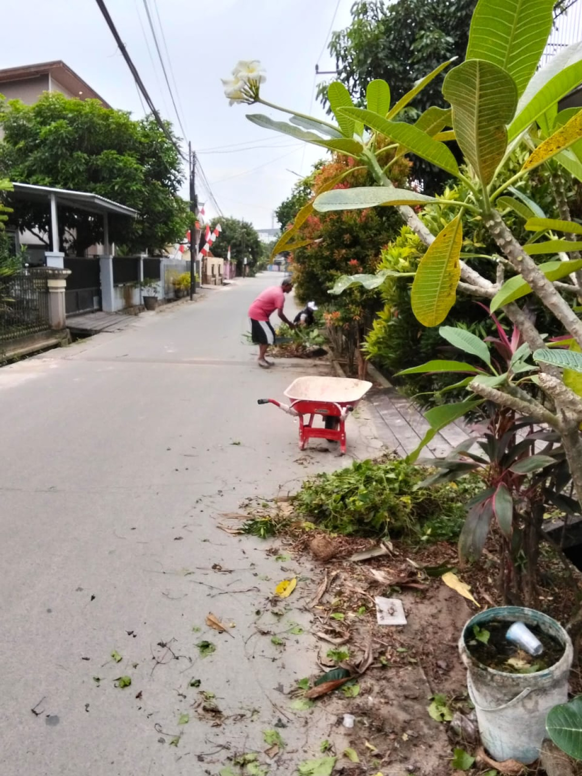 Pembersihan pasca banjir