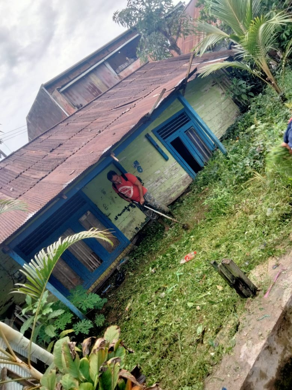 Gotong royong jln. Merdeka 1&2