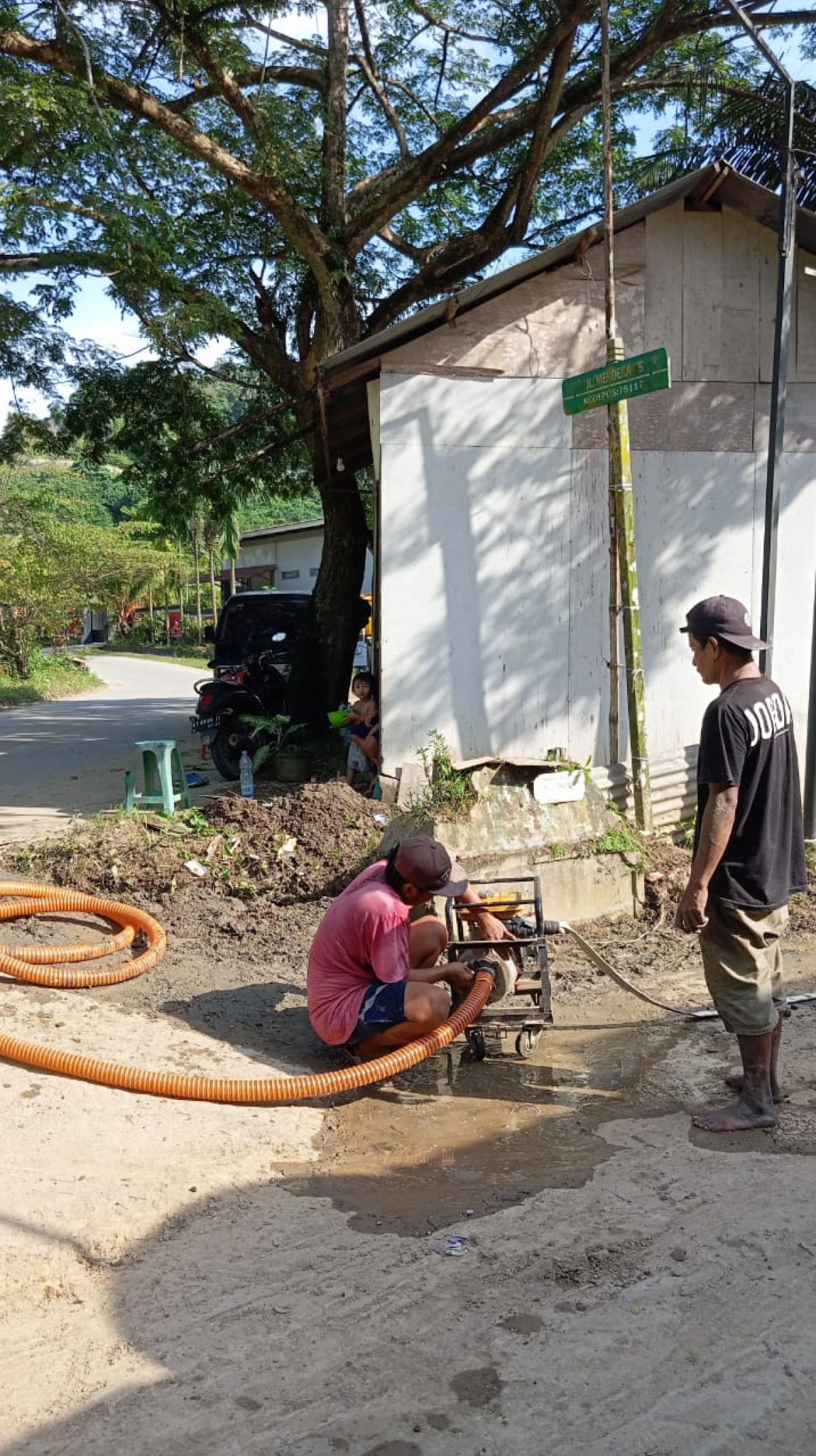 KERJA BAKTI