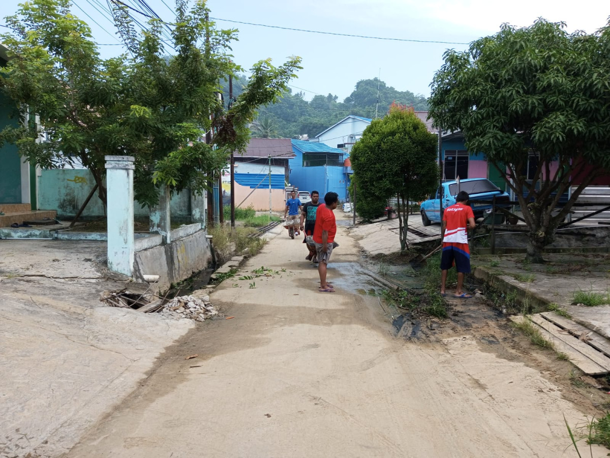 Bersihkan lingkungan