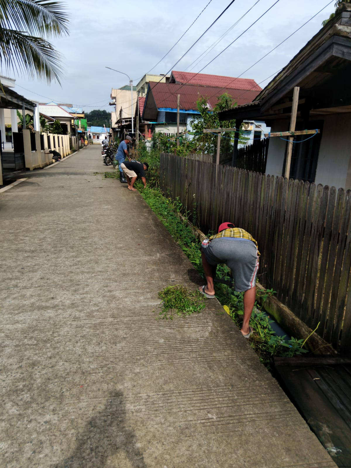 Kerja bakti/gotong royong waega