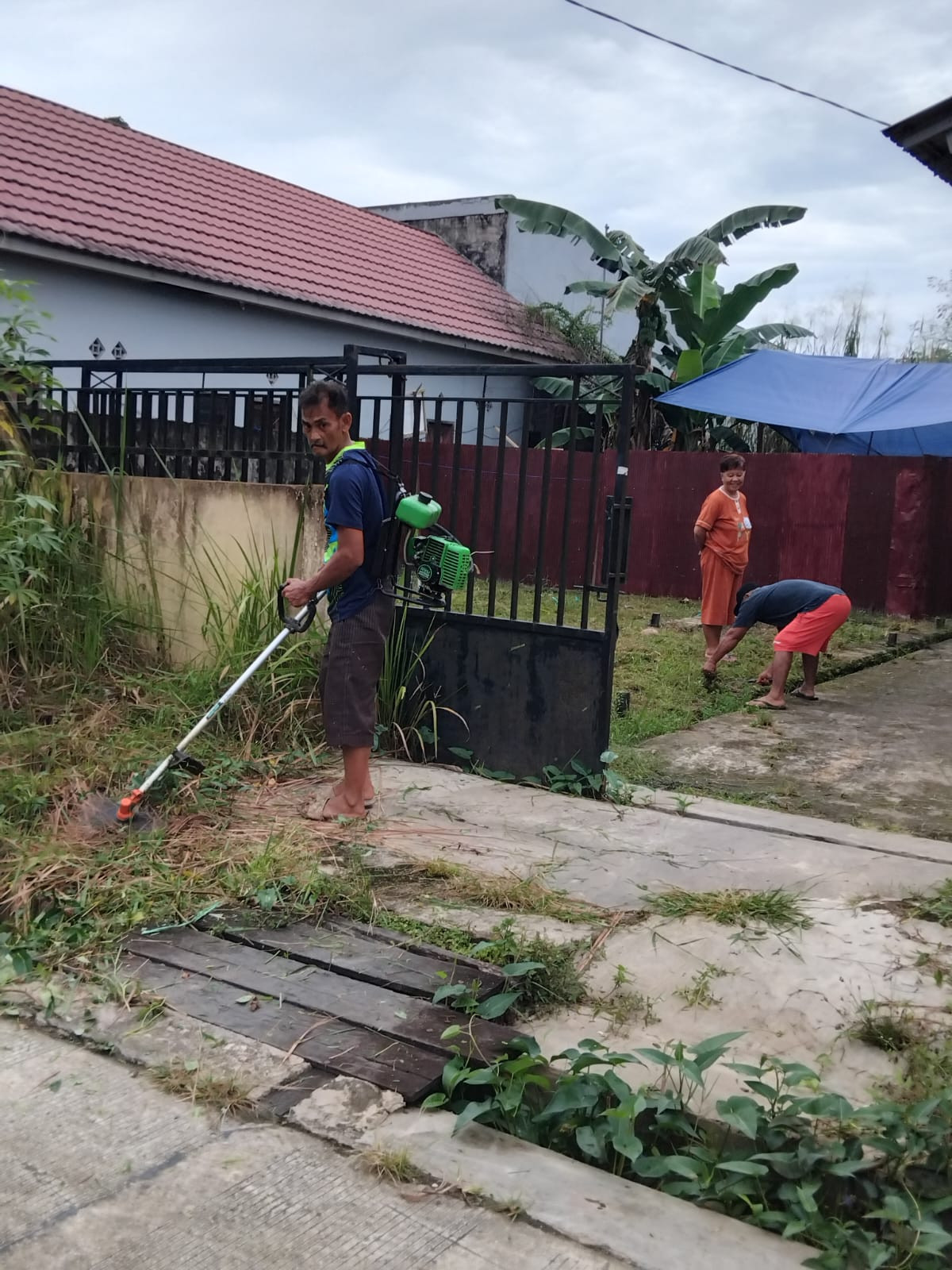Kerja bakti gotong royong