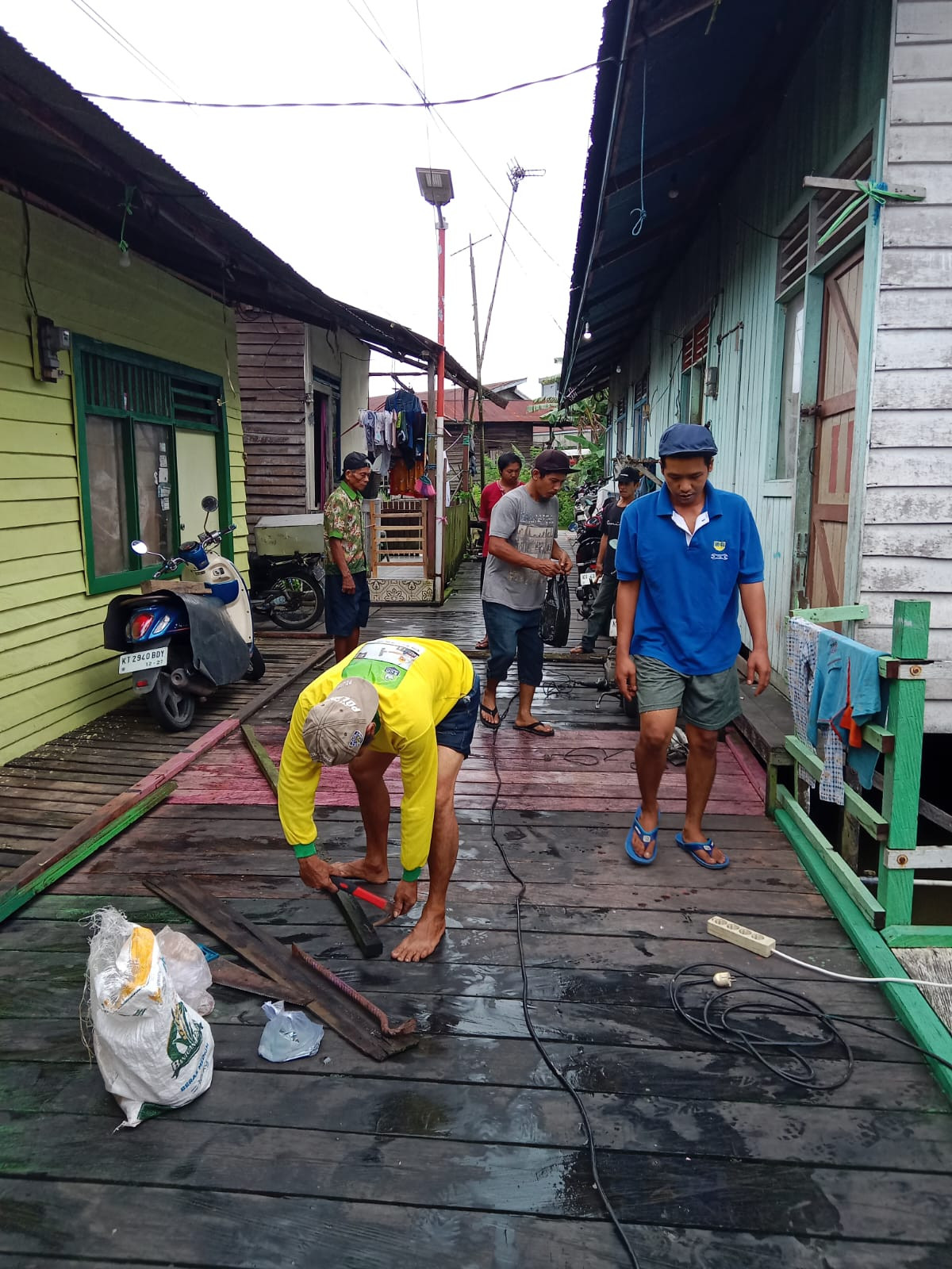 perbaikan jalan