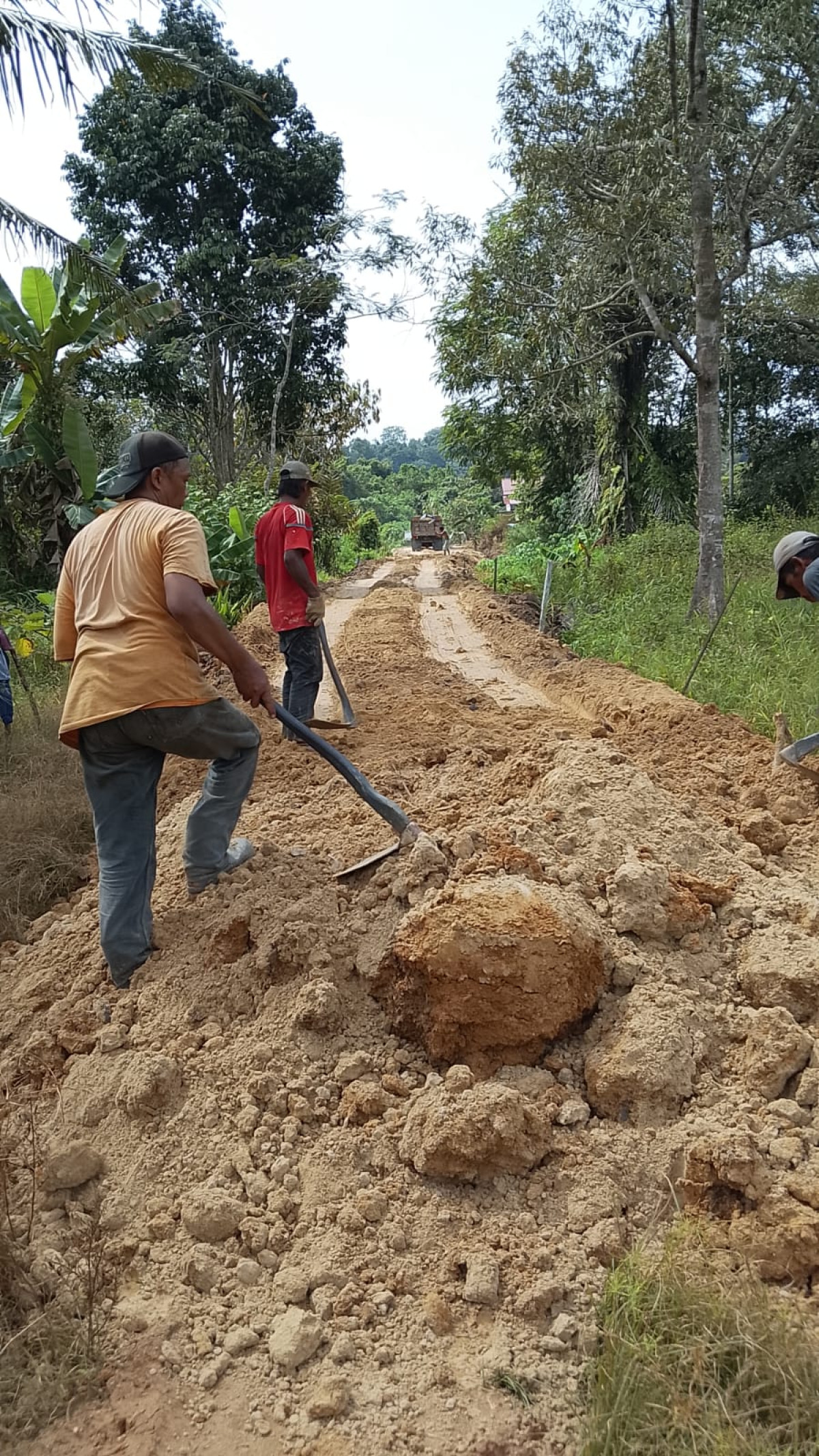 Perbaikan Jalan Gang