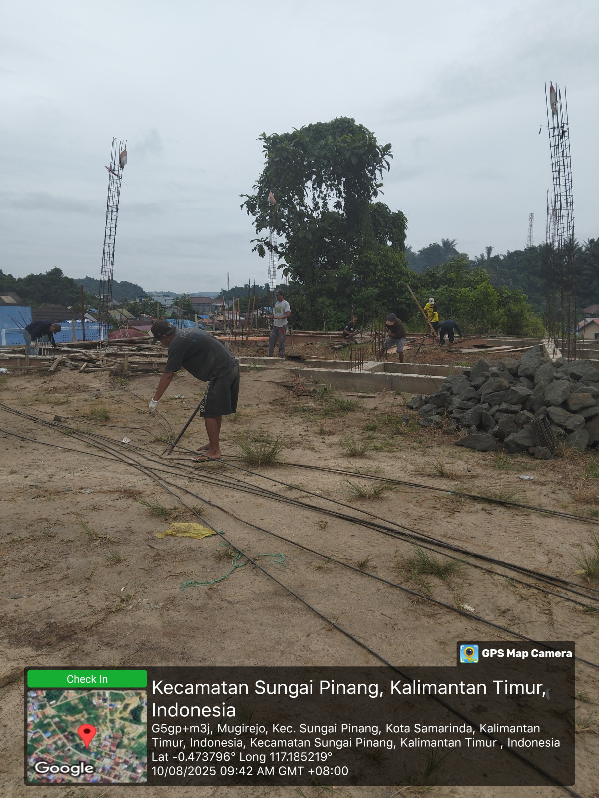Gotong royong pembangunan masjid