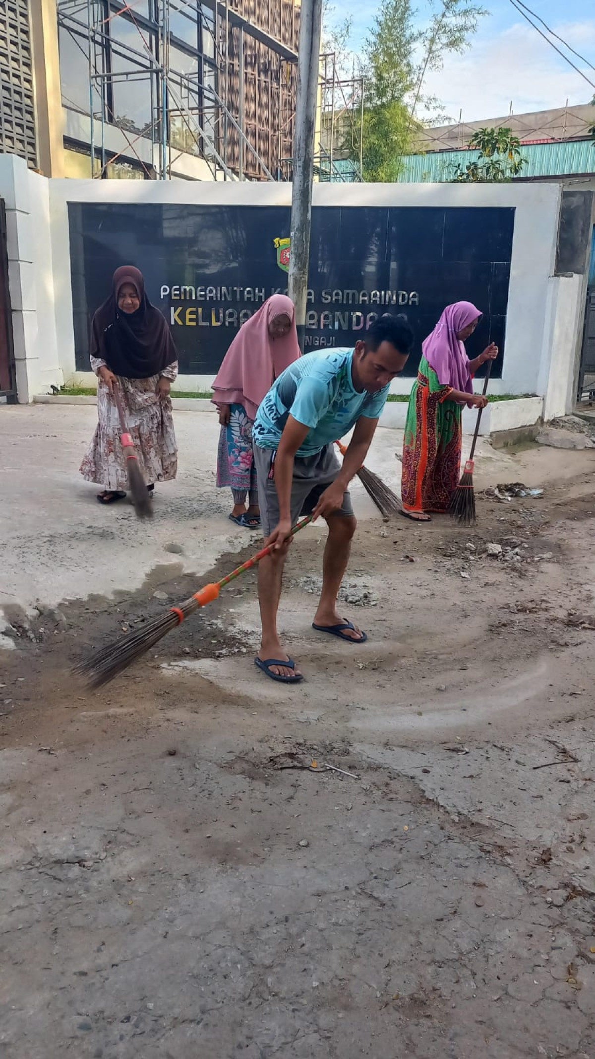 Kerja bakti Wilayah Rt01 dan bersihkan gg