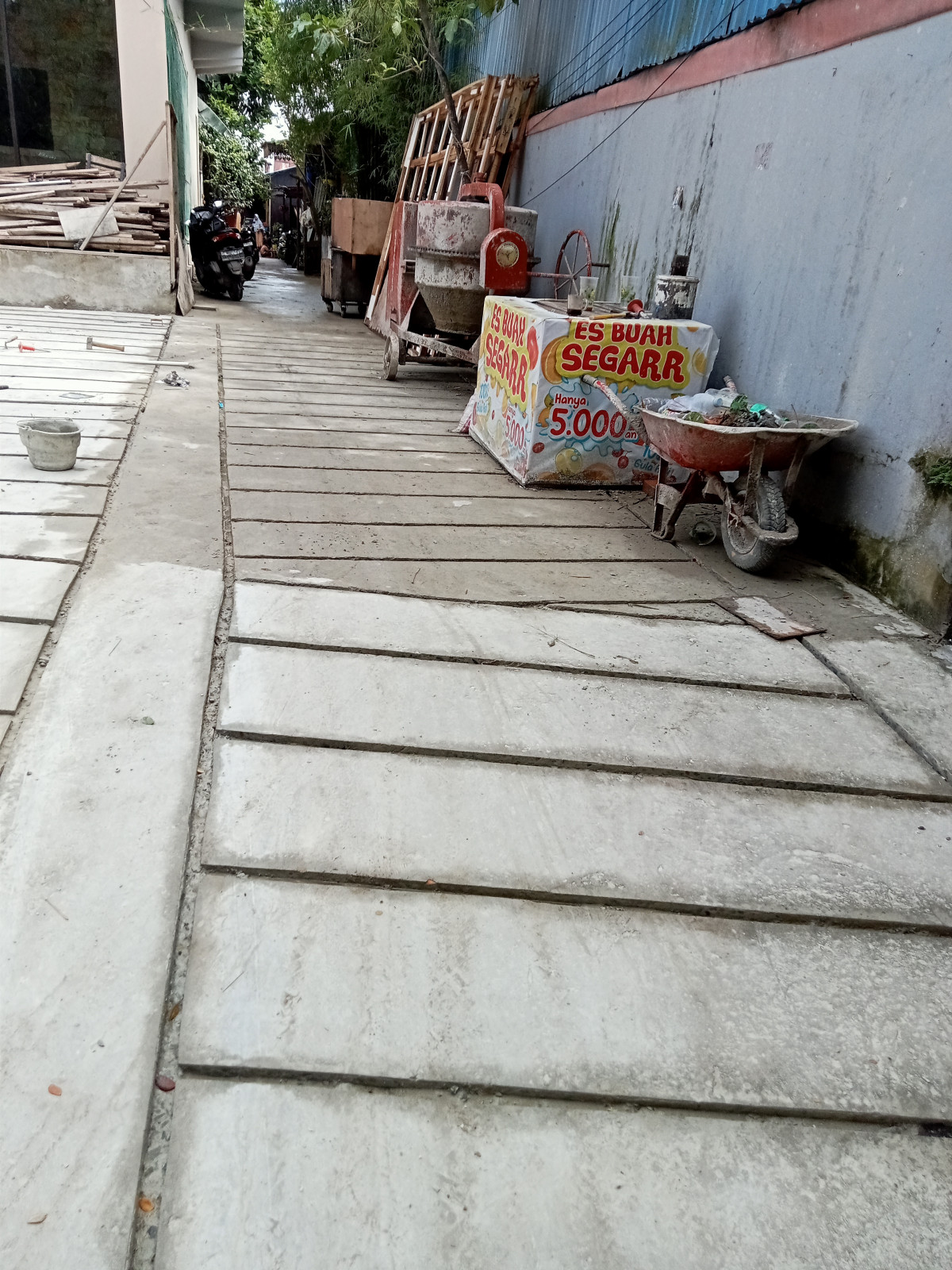 Kegiatan gotong royong rt 01