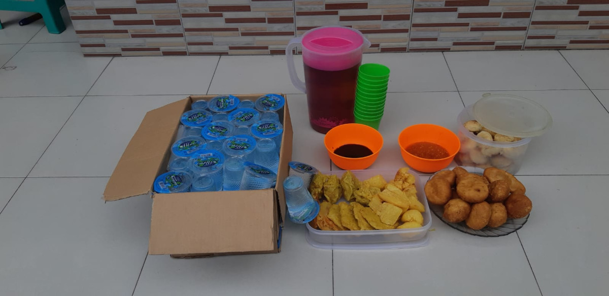 Bersih bersih lingkungan