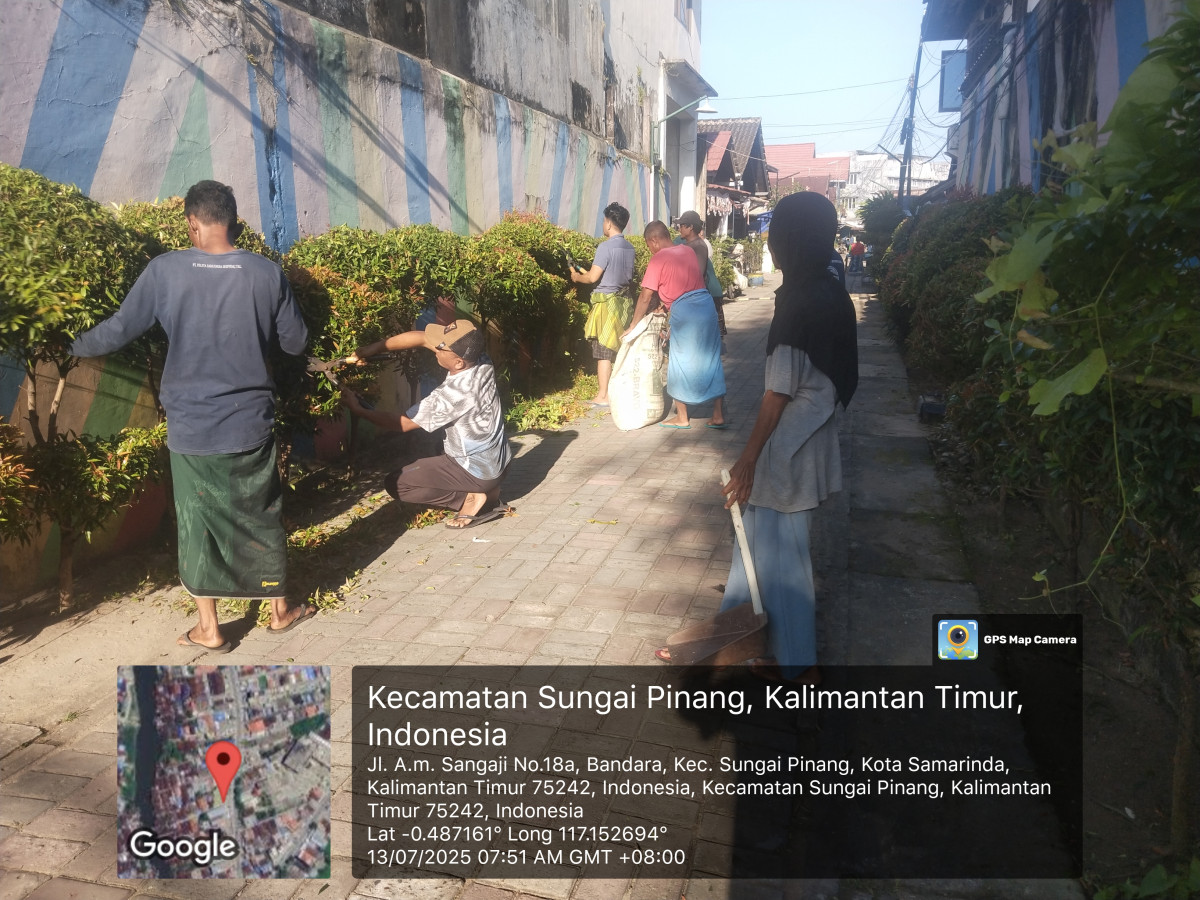 Gotong Royong RT 07 Banfara
