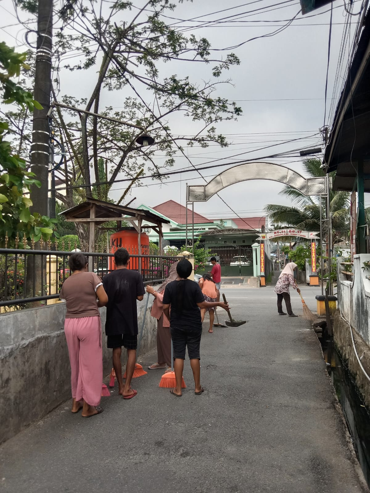 Gotong Royong RT.10