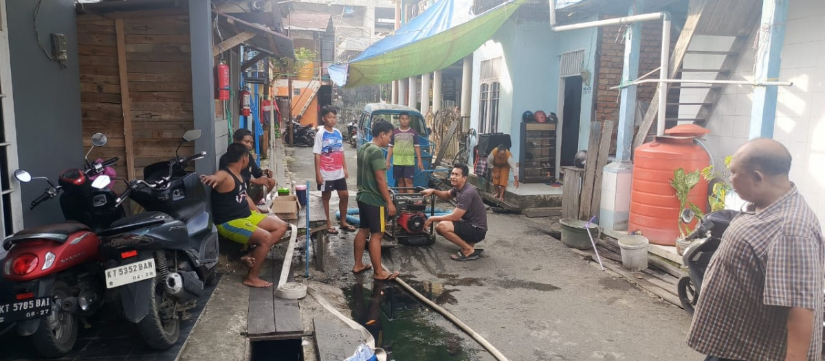 KERJA BAKTI RT 18