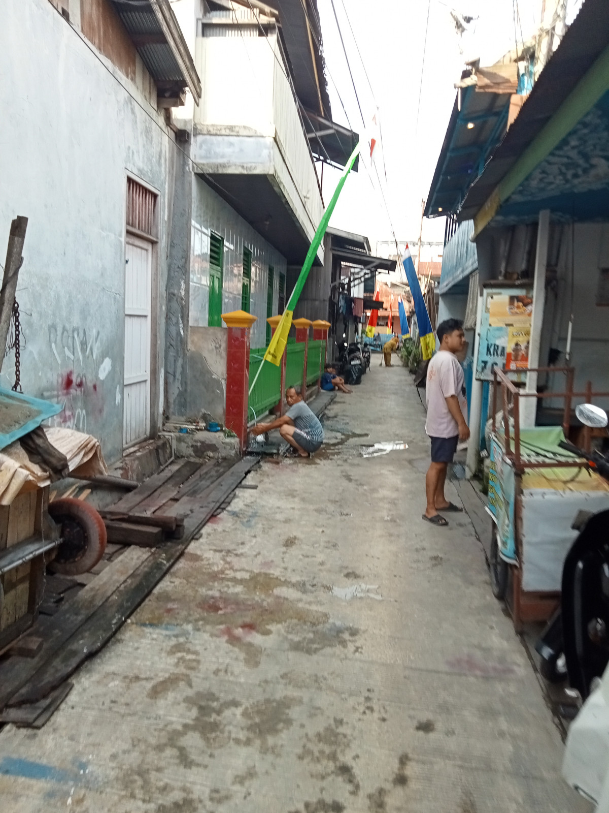Gotong royong warga