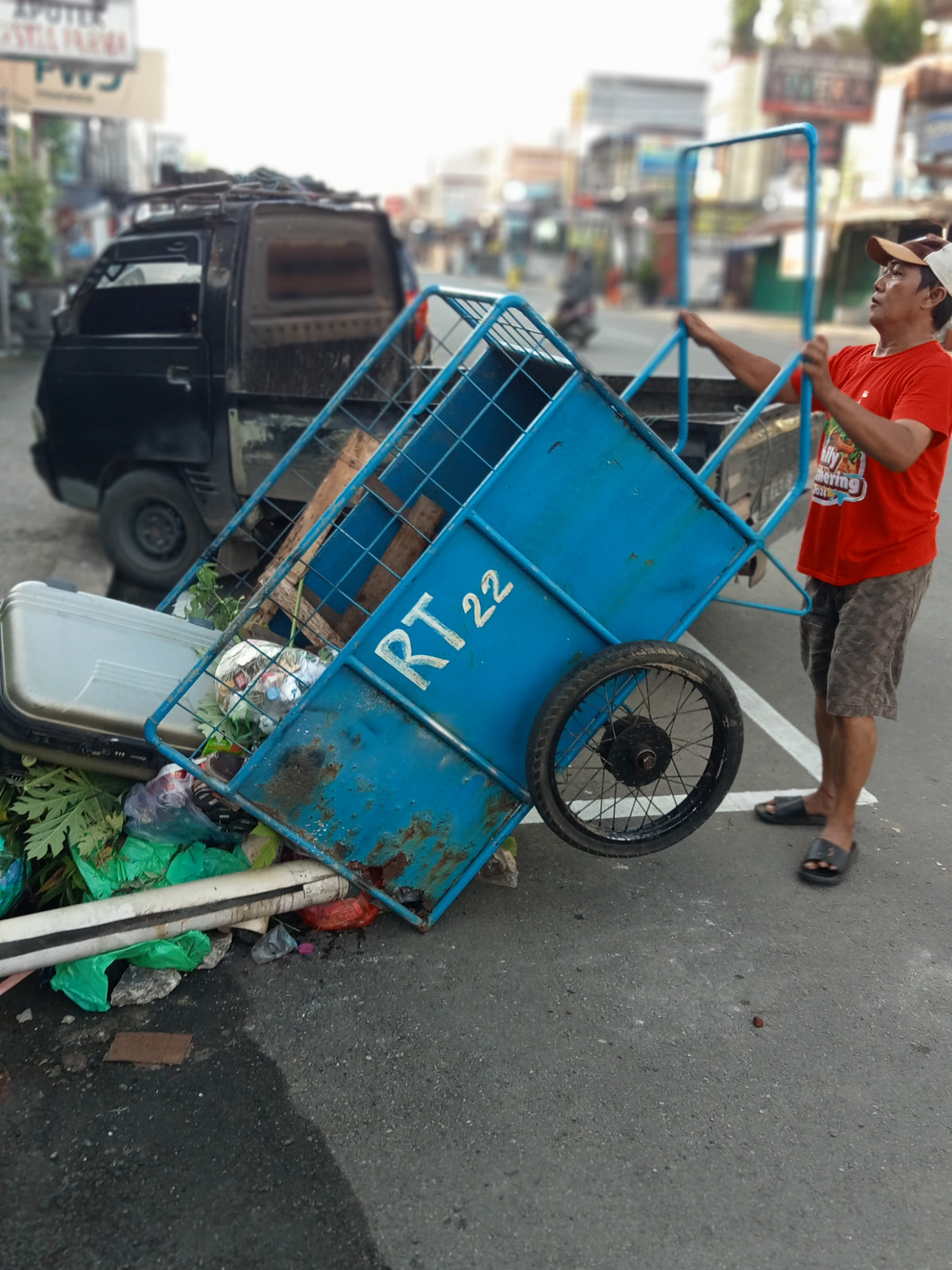 Kerja bakti warga RT 22