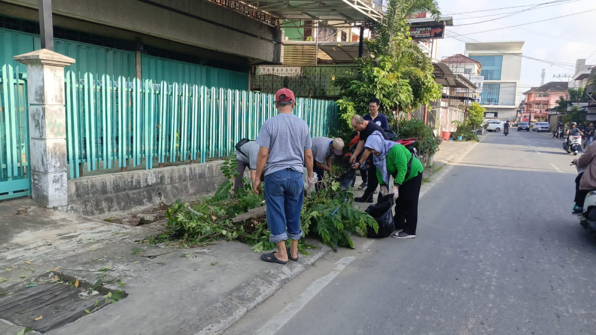 gotong royong rt 27