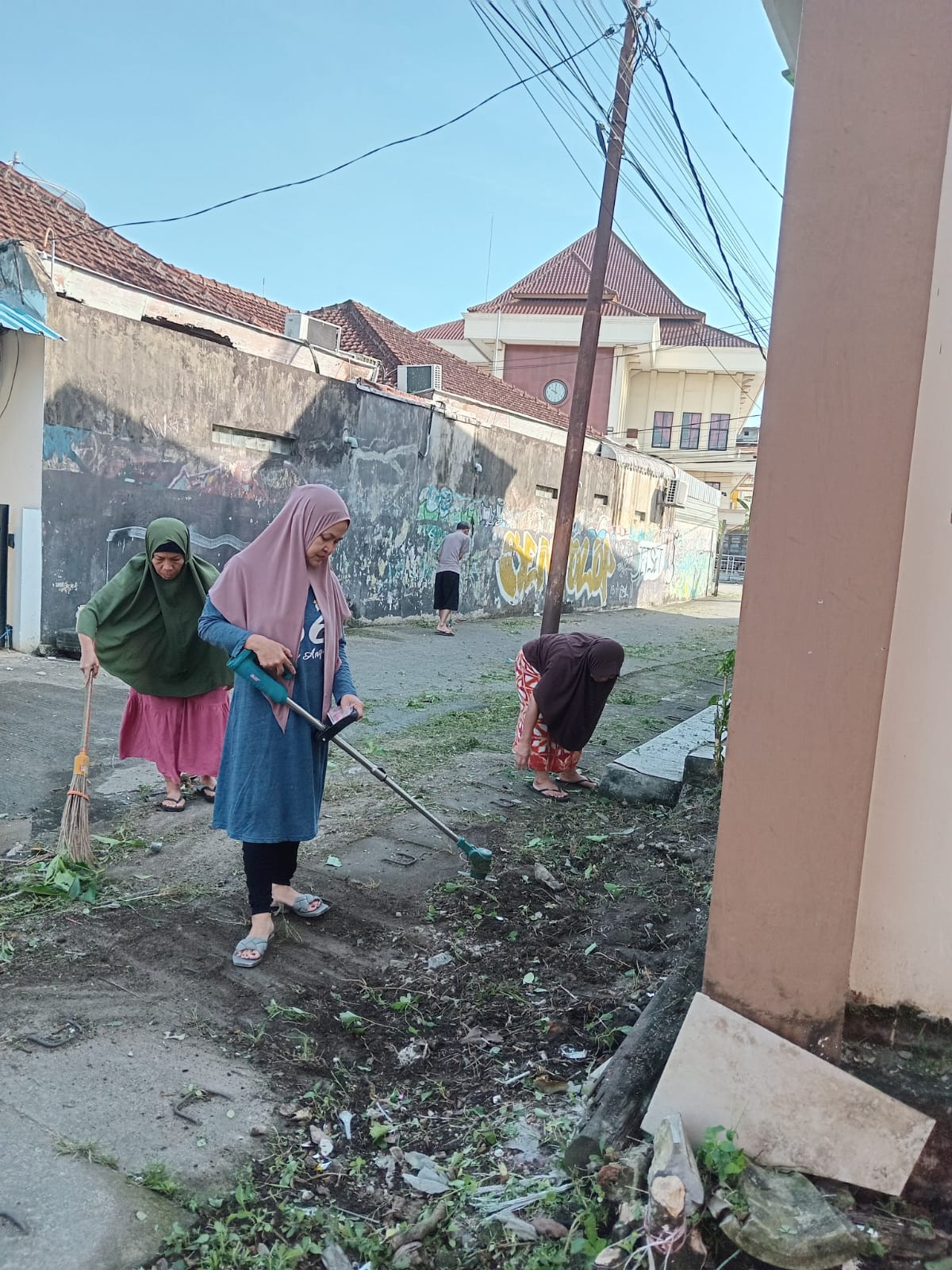 KERJA BAKTI