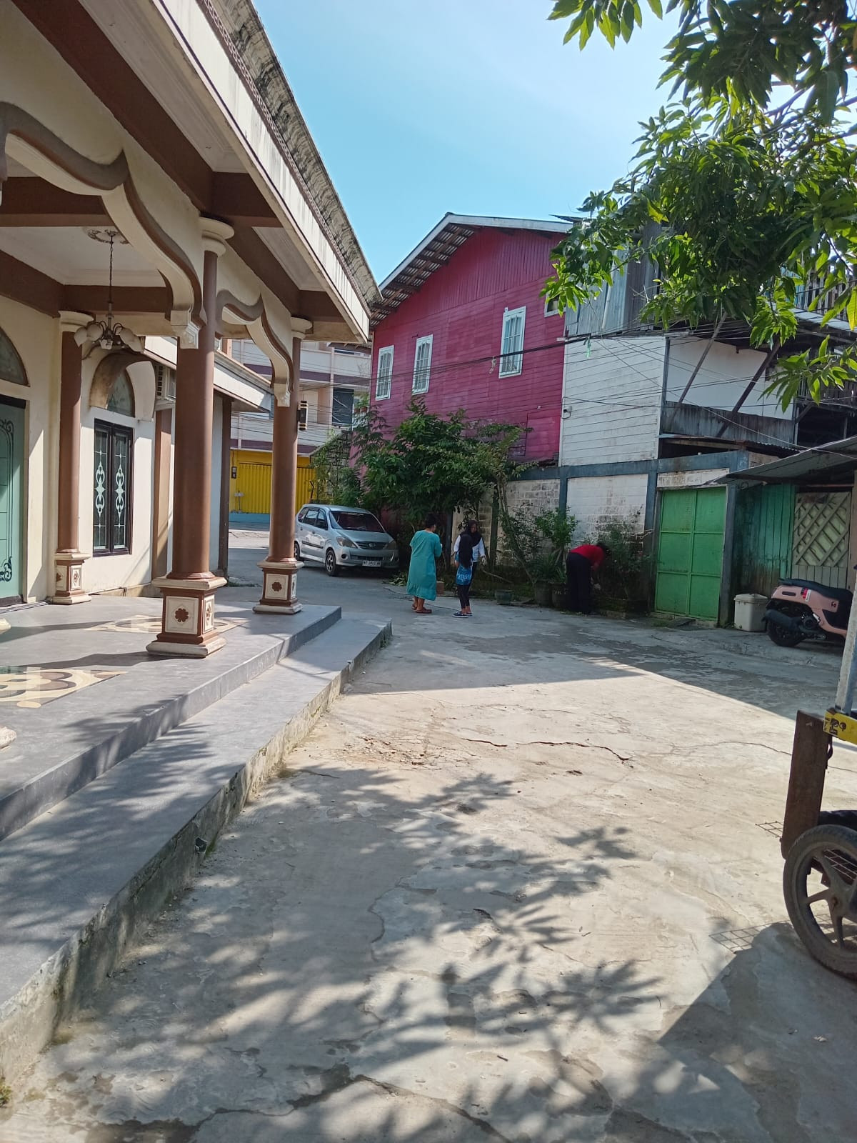 GOTONG ROYONG