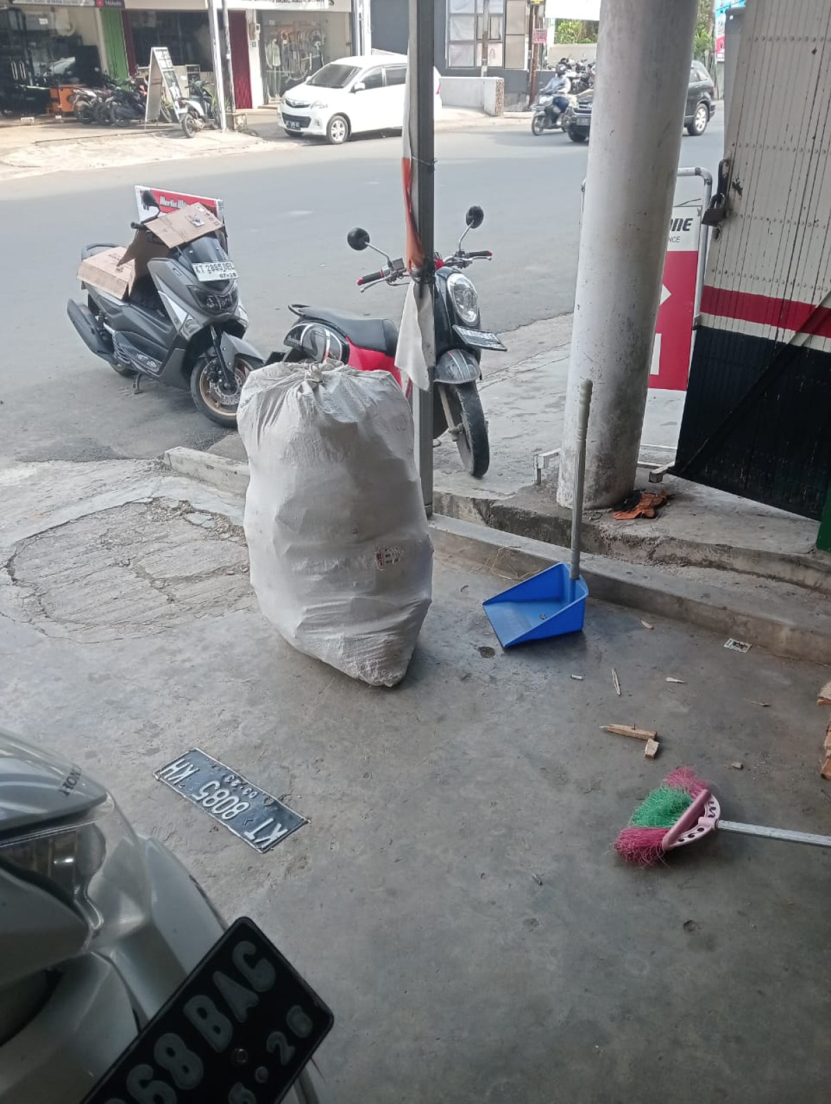 Kerja bakti mandiri