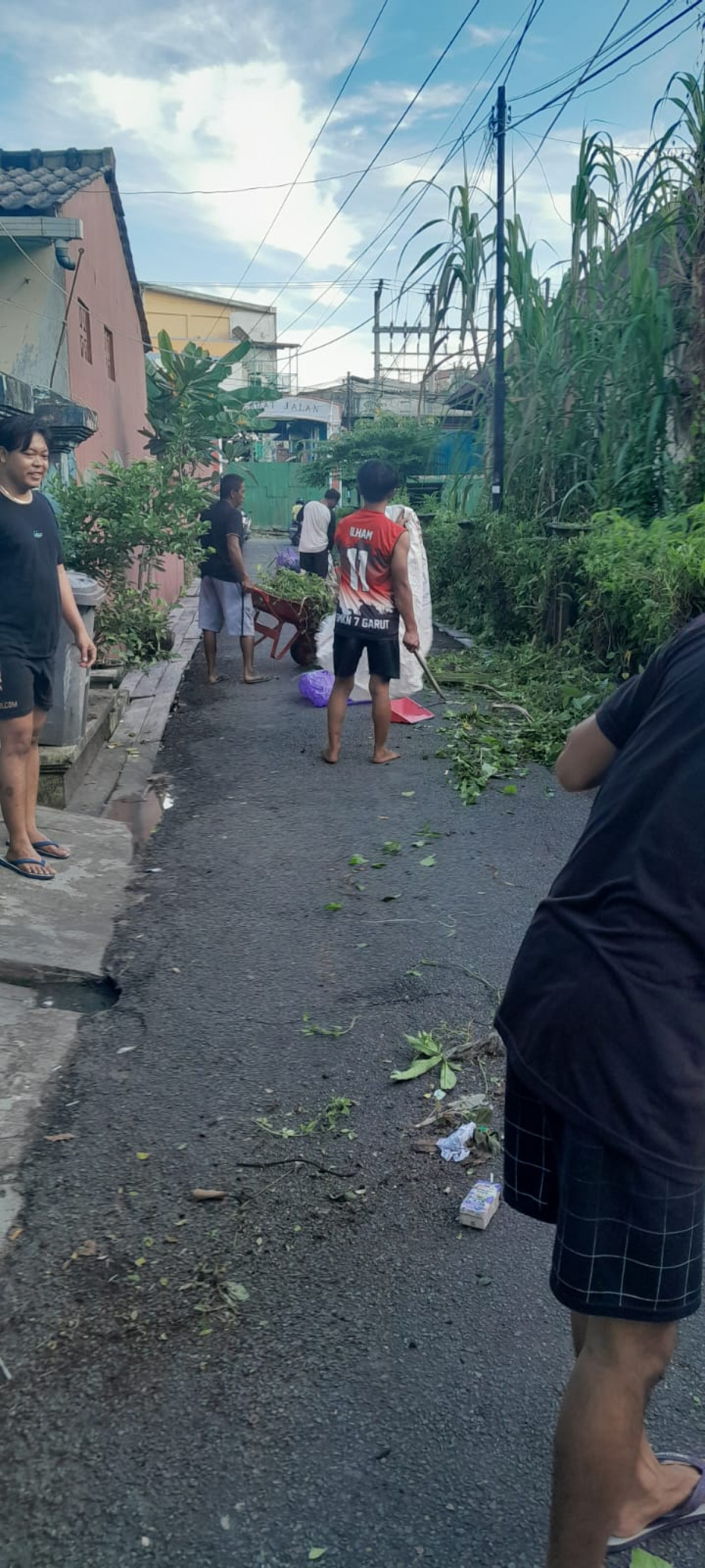 Kerja Bakti Warga JL.Mutiara RT.07