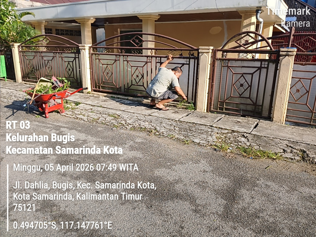 Gotong Royong RT 03 Kelurahan Bugis