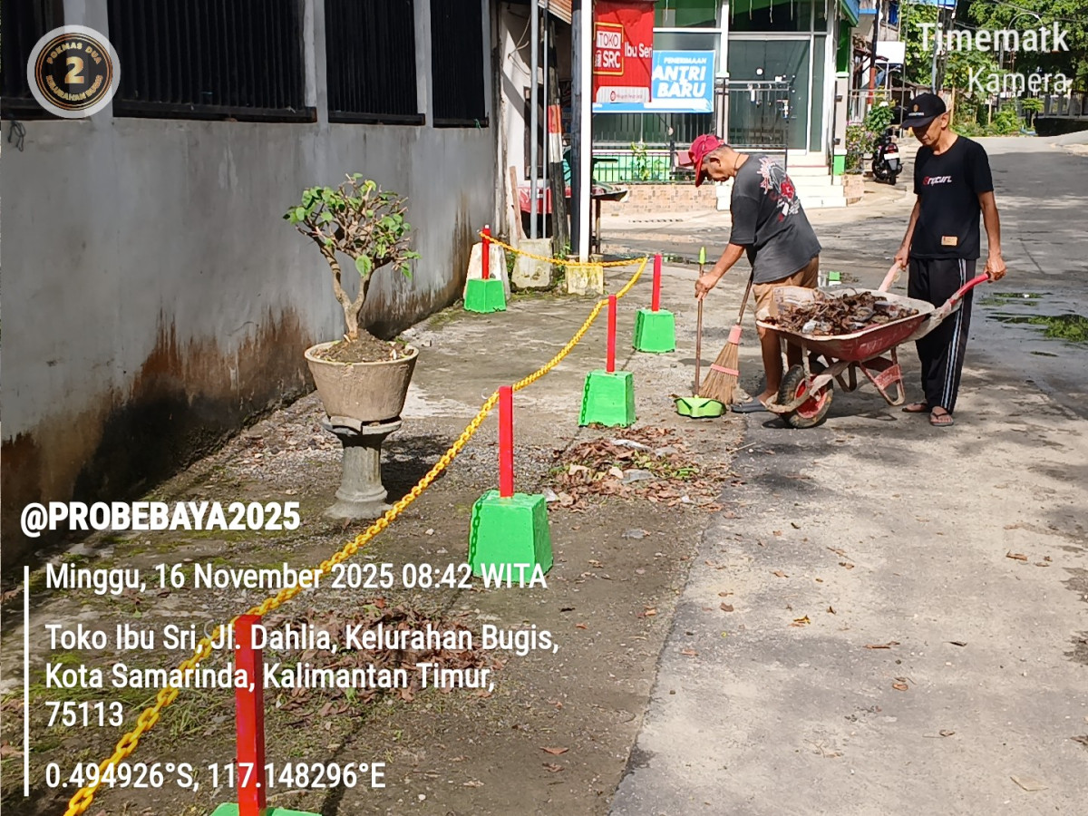 Gotong Royong RT 03 Kelurahan Bugis